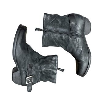 Miz Mooz 38 7.5 GUC two tone black on Black Boots